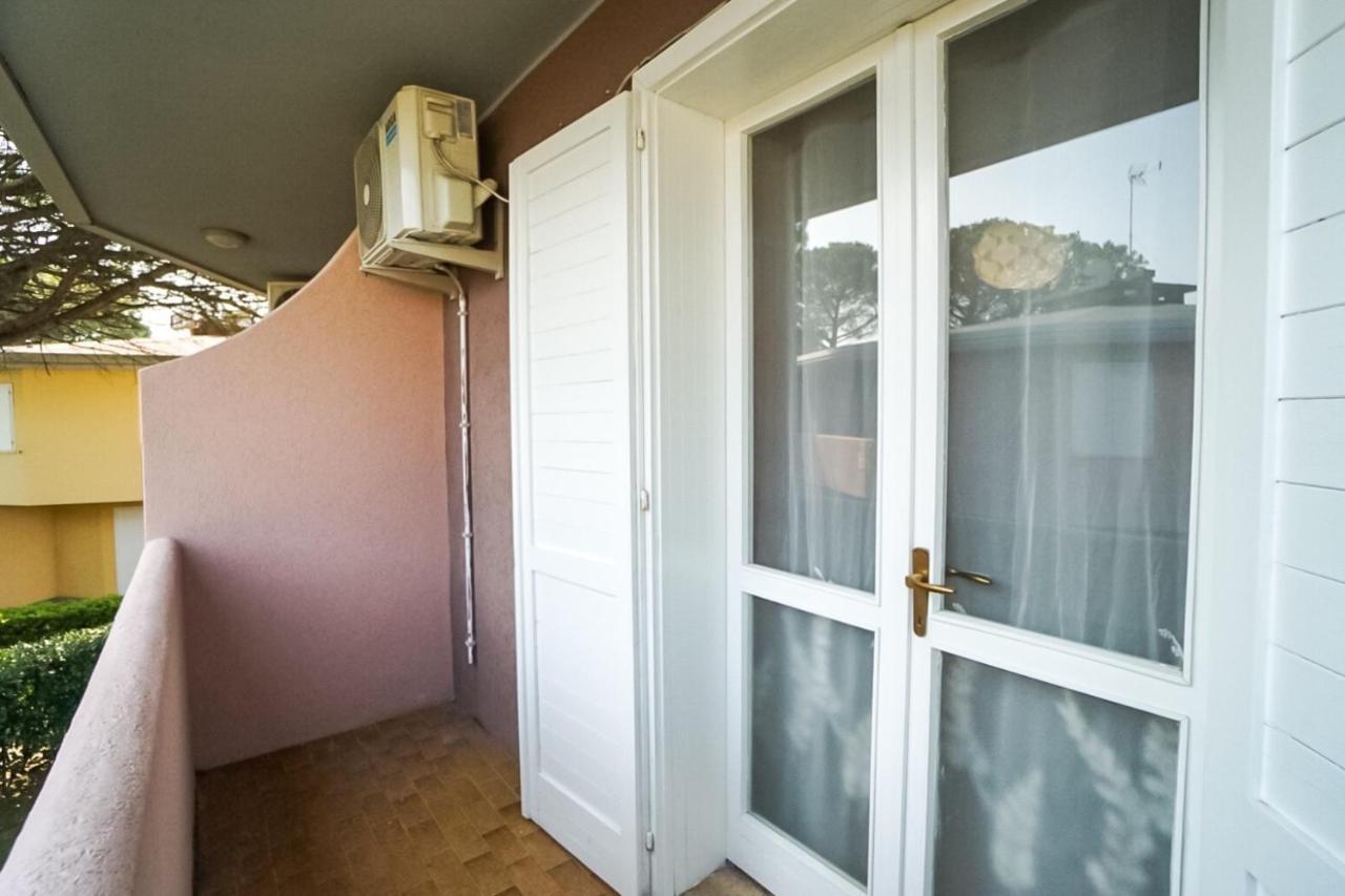 Villaggio Tivoli Бибионе Екстериор снимка